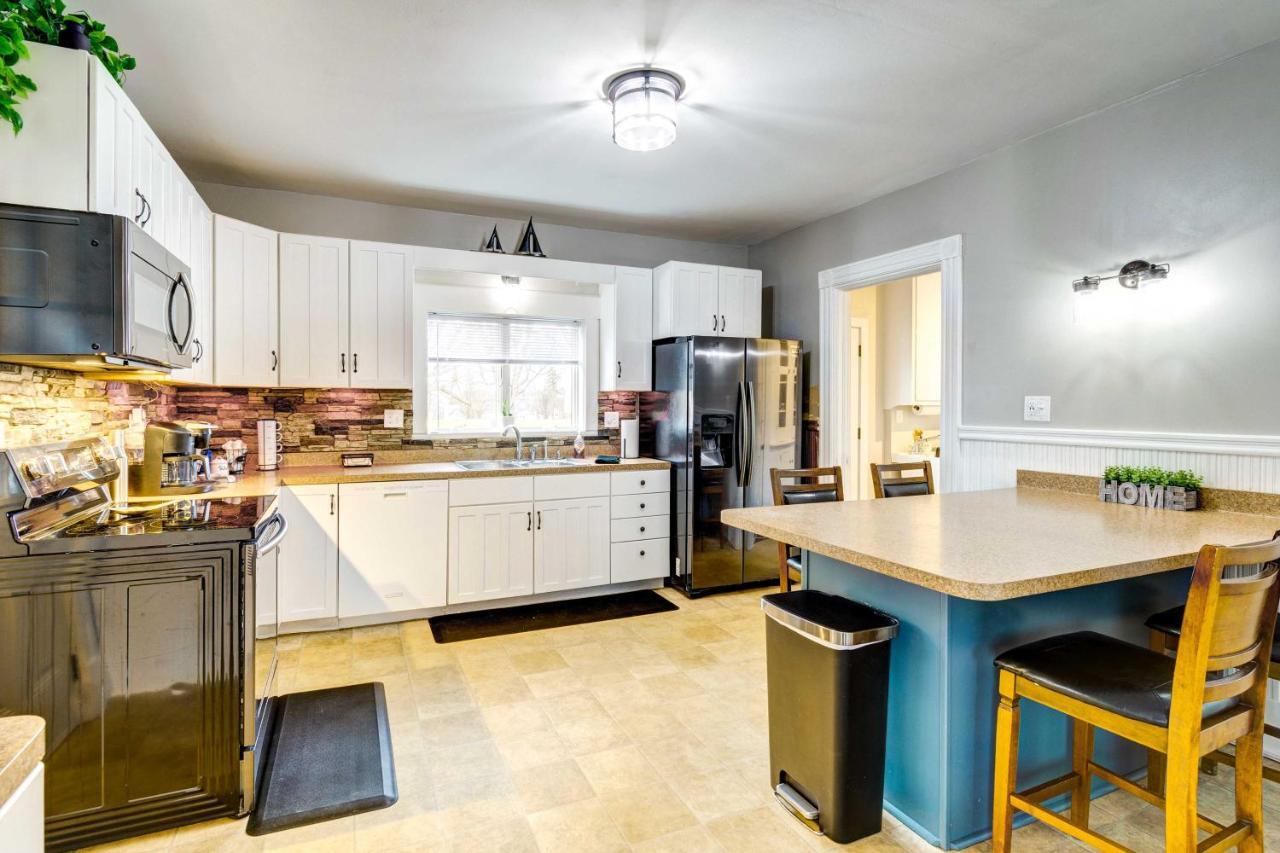 Sodus Point Home - Walkable To Beach! Exteriör bild